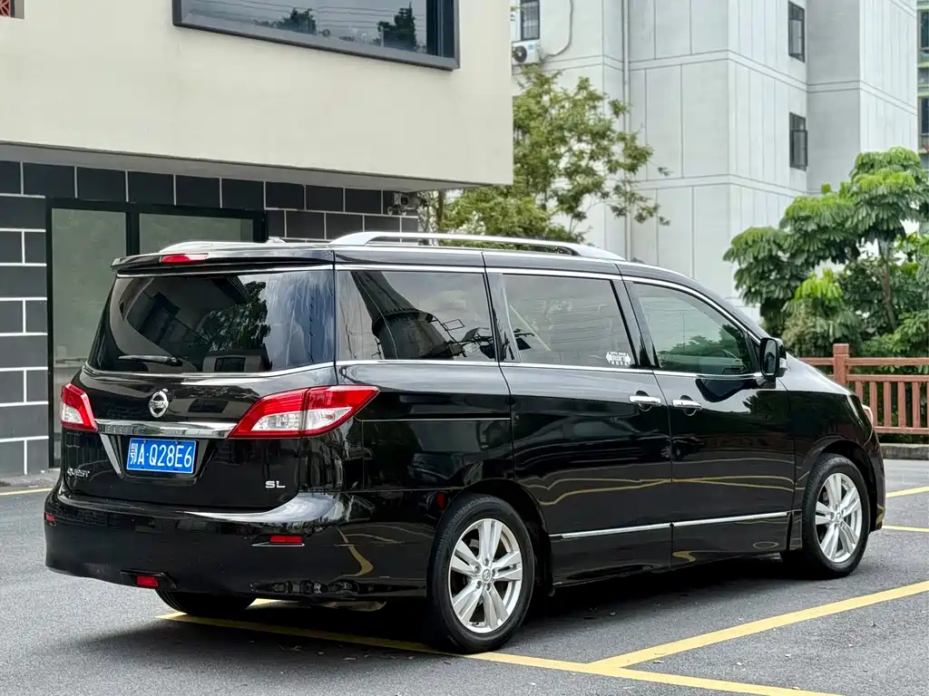 Nissan Quest — миниатюра 8