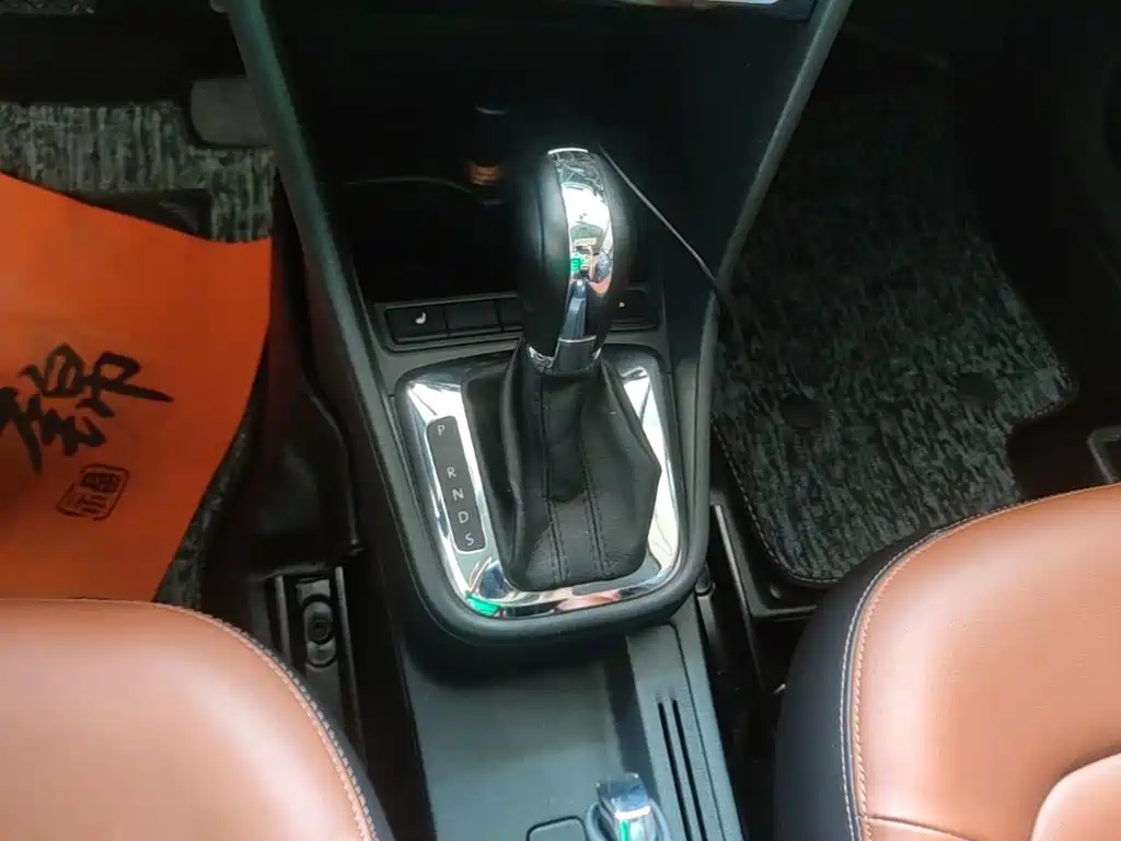 Volkswagen Santana — миниатюра 14