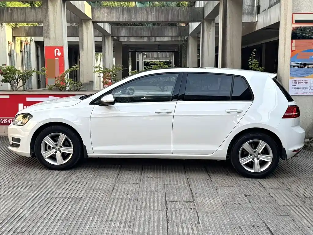 Volkswagen Golf — миниатюра 4