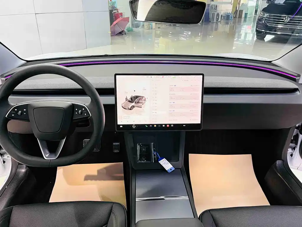 Tesla Model 3 — миниатюра 9