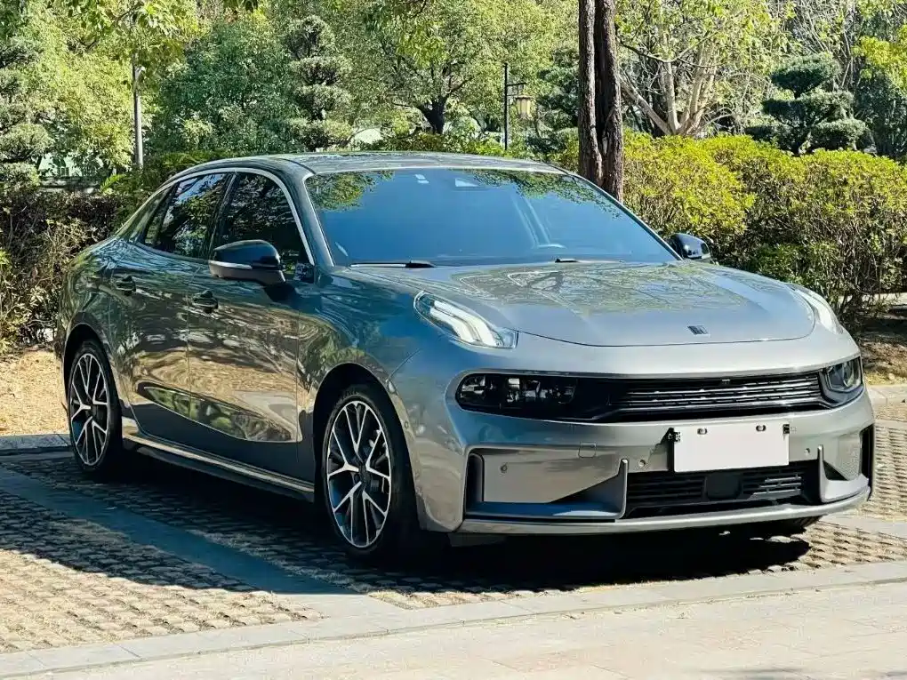 Lynk & Co 03 — миниатюра 3