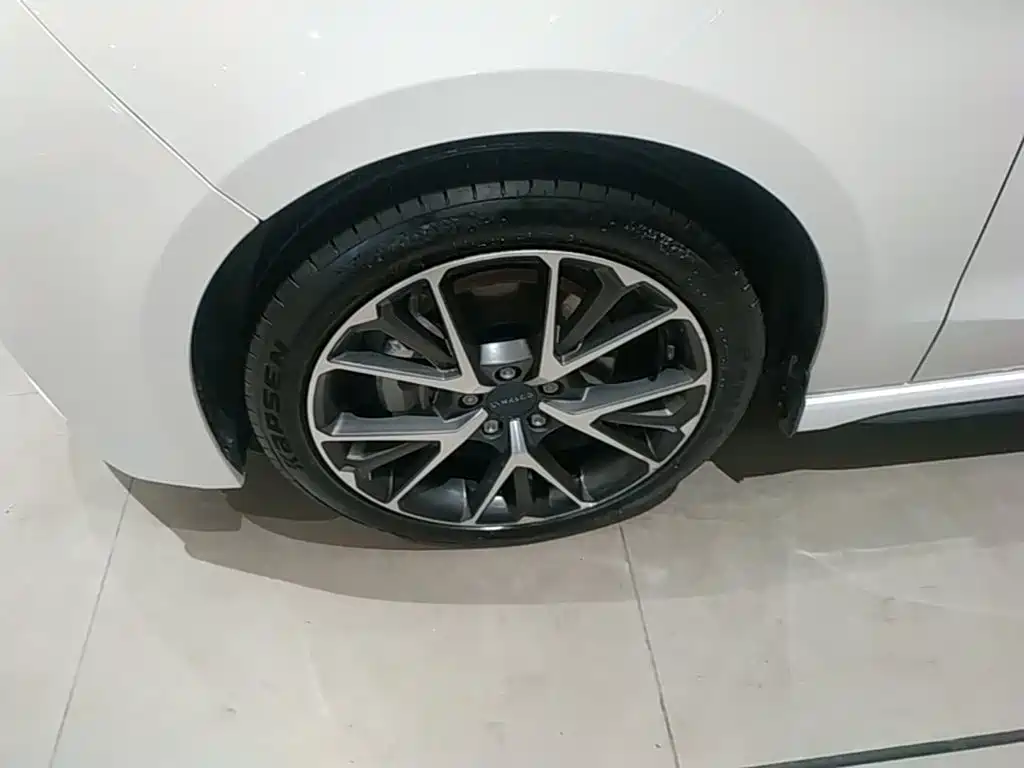 Lynk & Co 03 — миниатюра 23