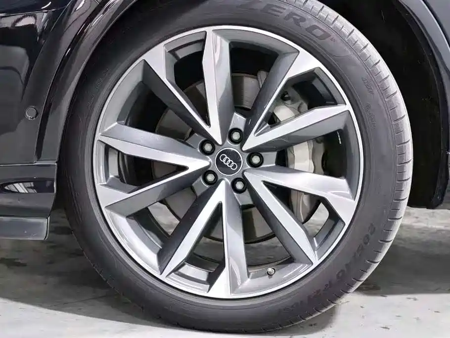 Audi Q7 — миниатюра 23