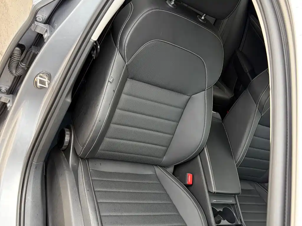 Skoda Superb — миниатюра 10