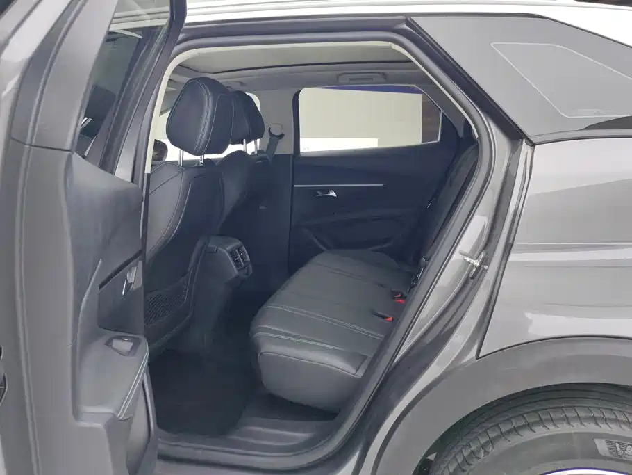 Peugeot 4008 — миниатюра 11