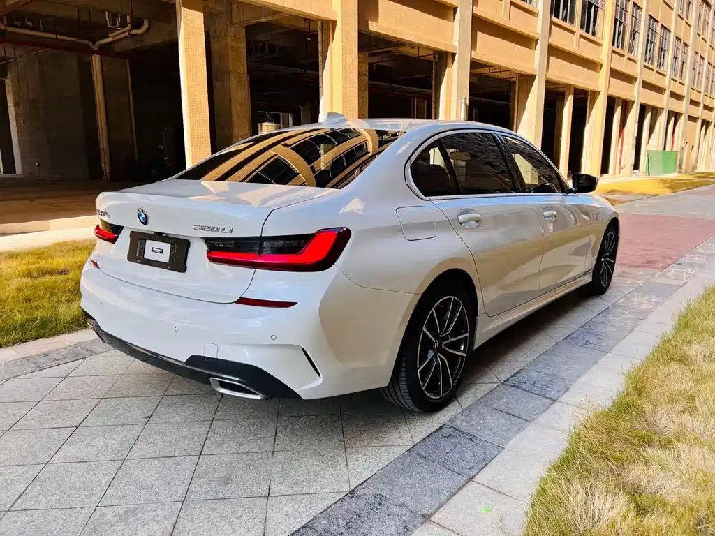 BMW 3 Series 3 2022 320Li M Sport