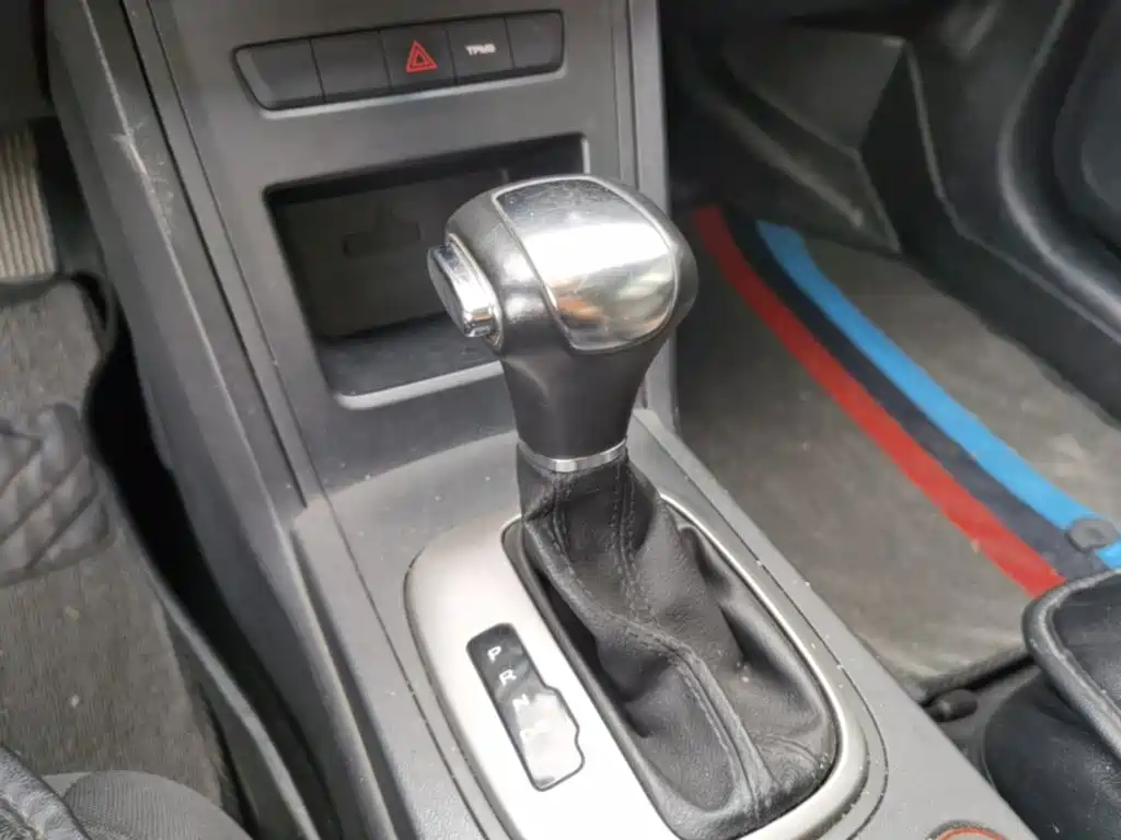 Roewe 350 — миниатюра 14