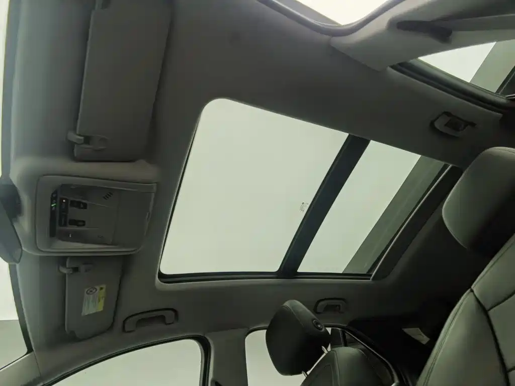 Chevrolet Equinox — миниатюра 14
