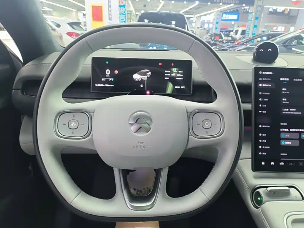 NIO ES6 — миниатюра 11