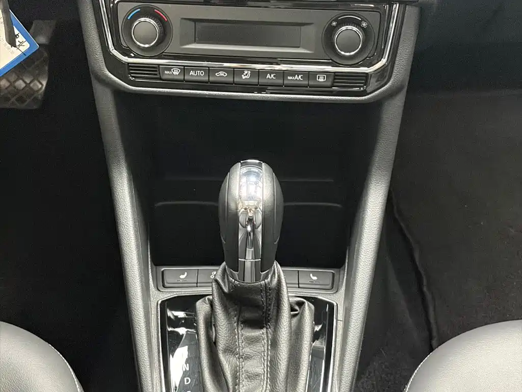 Jetta VA3 — миниатюра 21