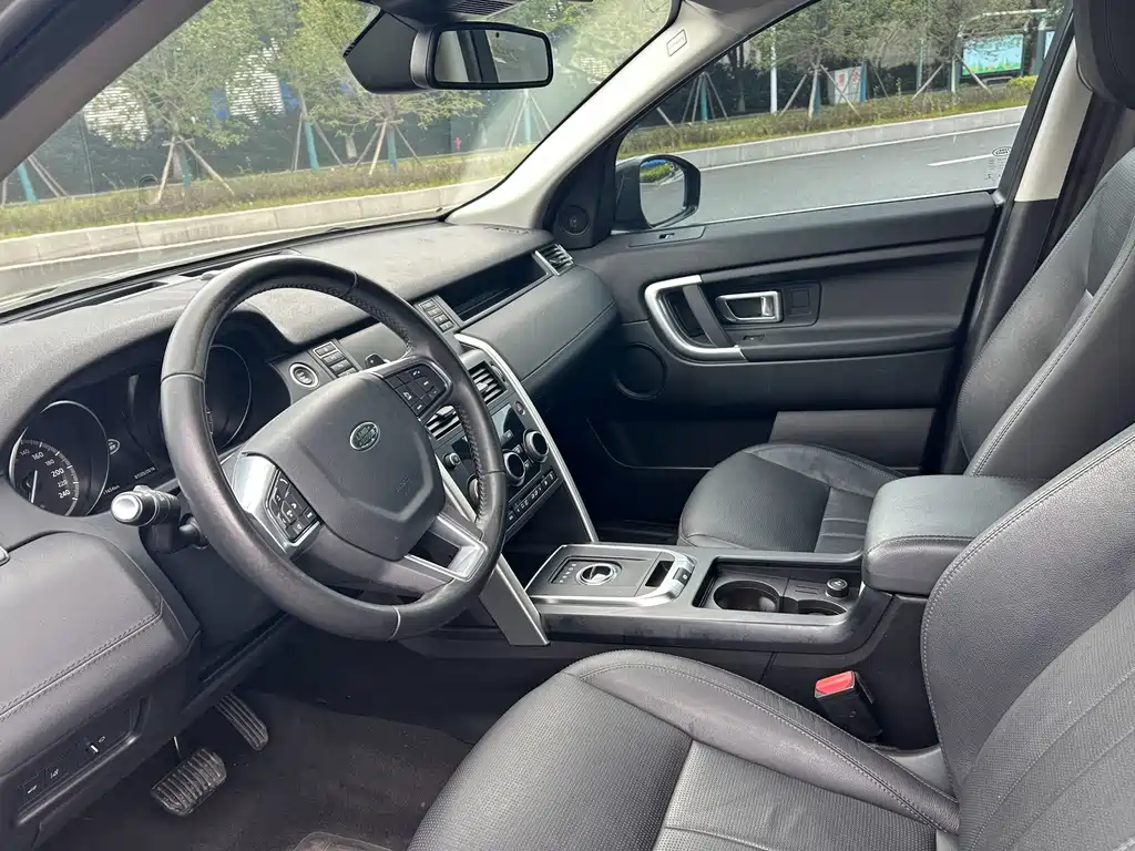 Land Rover Discovery Sport — миниатюра 5
