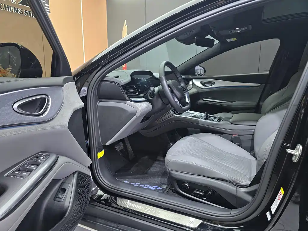 BYD Seal 07 DM-i — миниатюра 7