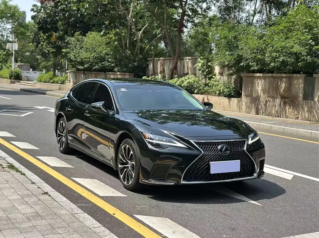 Lexus LS 2021 500h Executive
