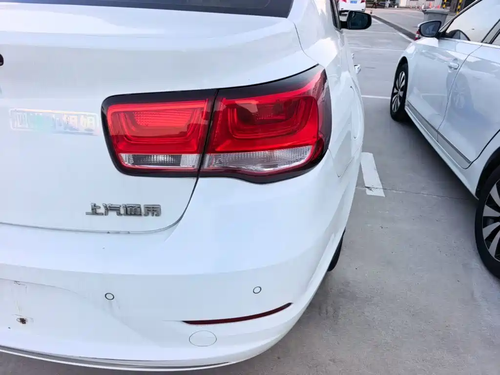 Chevrolet Malibu — миниатюра 8