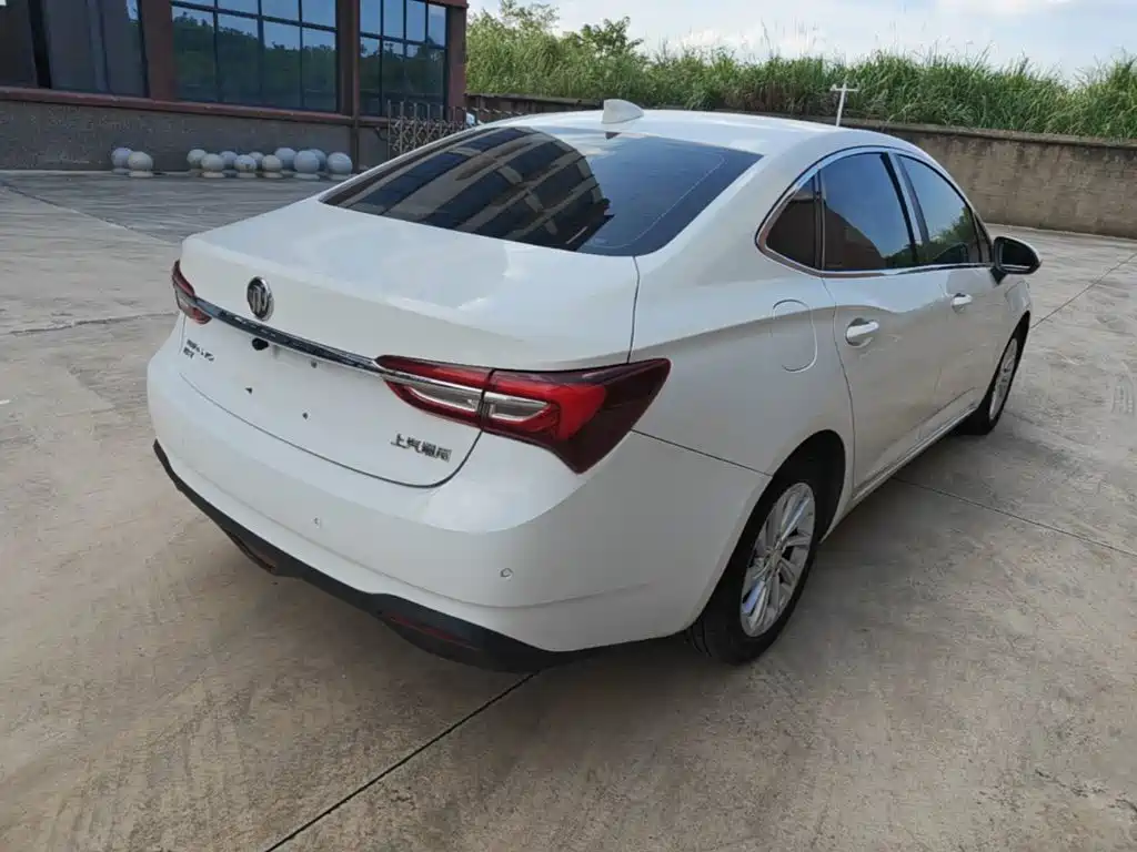 Buick Verano — миниатюра 7