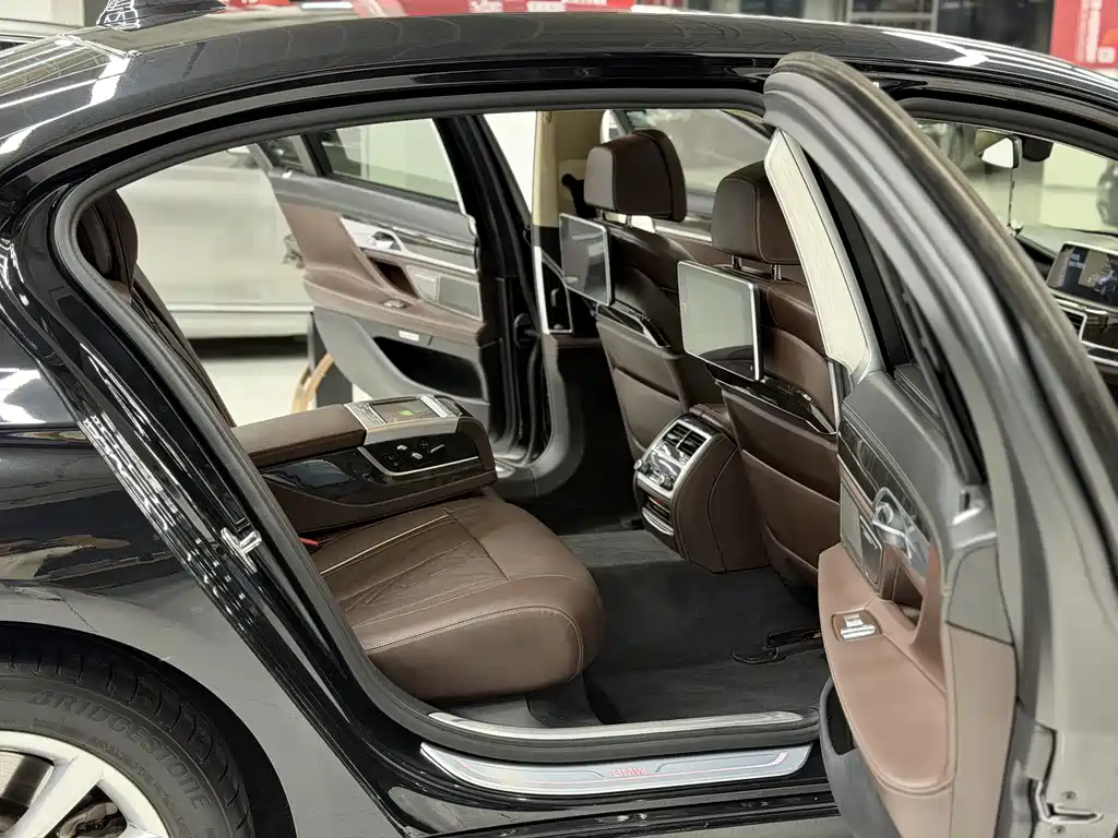 BMW 7 Series 7 2016 730Li Luxury