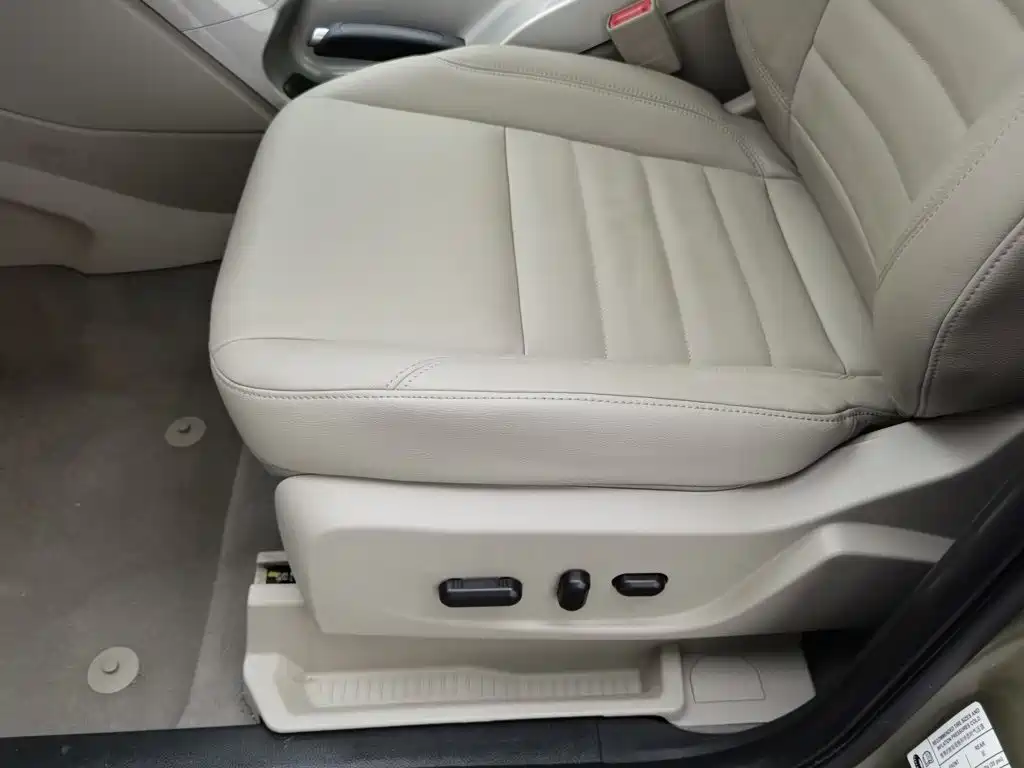 Ford Kuga — миниатюра 20