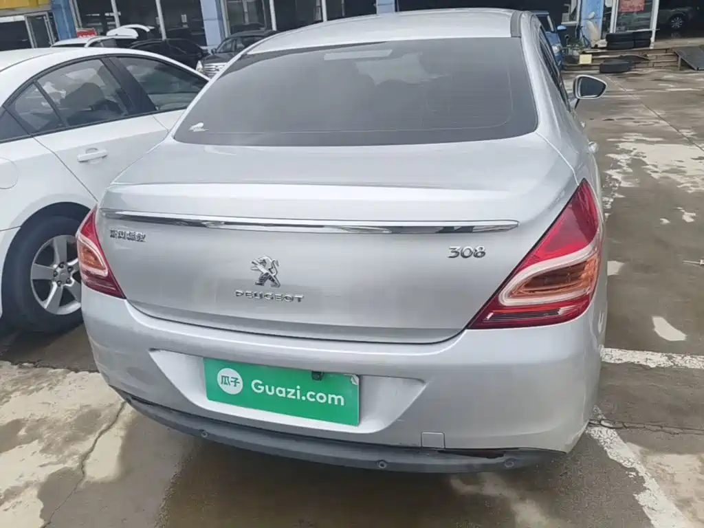 Peugeot 308 — миниатюра 6