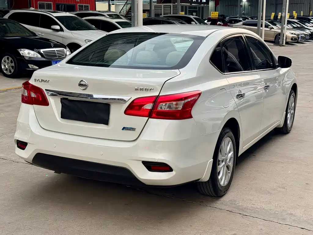 Nissan Sylphy — миниатюра 6