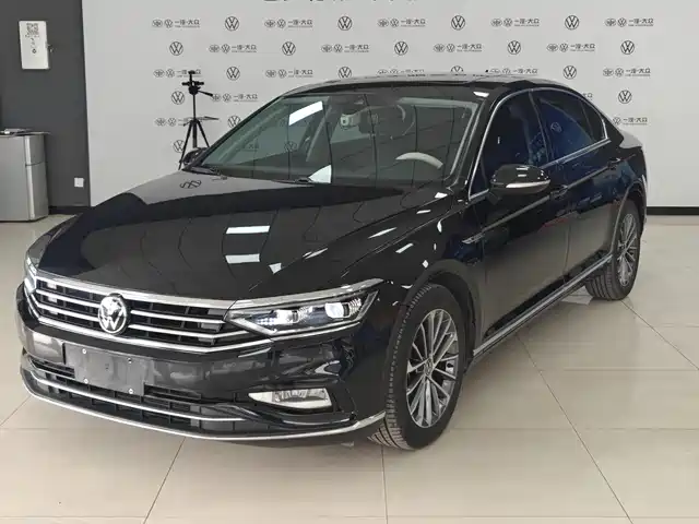 VOLKSWAGEN MAGOTAN 2022