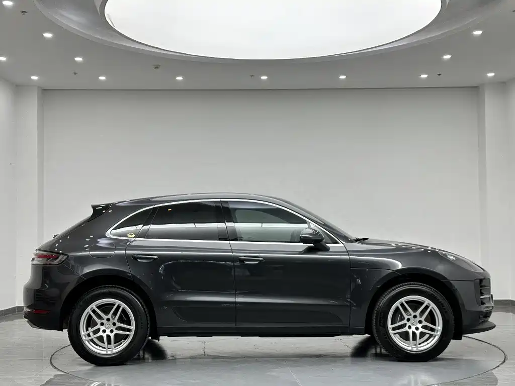 Porsche Macan — миниатюра 5