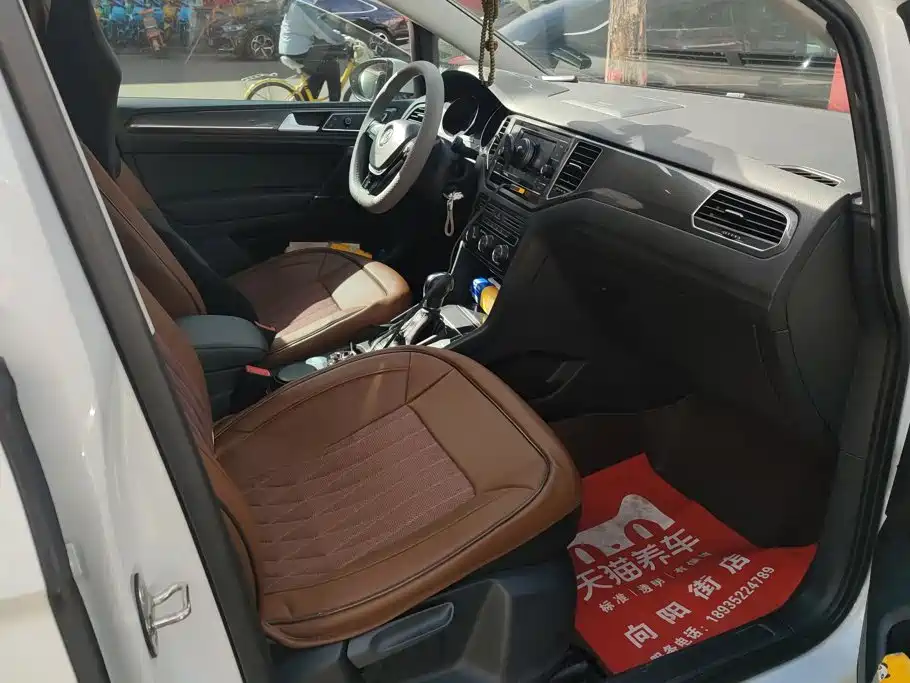 Volkswagen Golf Sportsvan — миниатюра 8