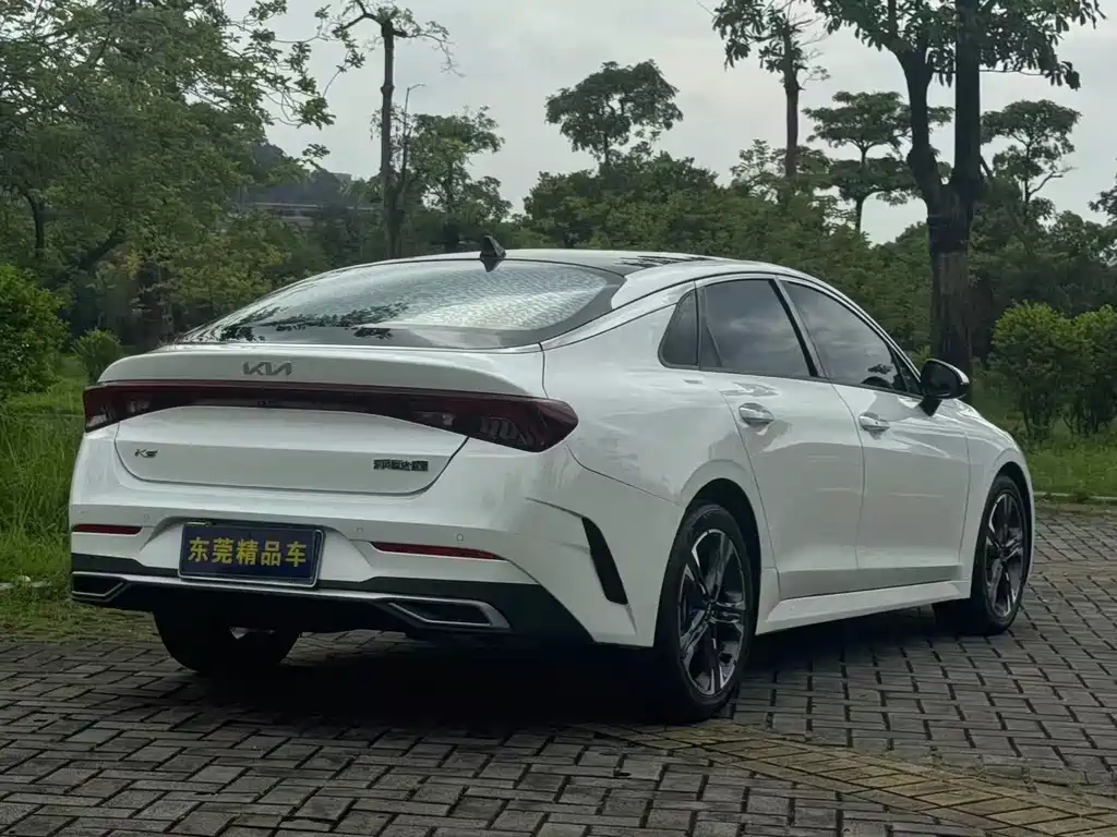 Kia K5 — миниатюра 14