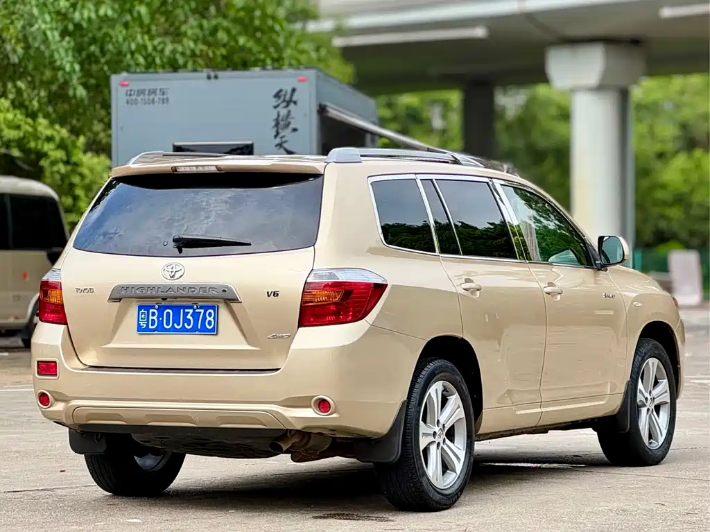 Toyota Highlander (Import) — миниатюра 22