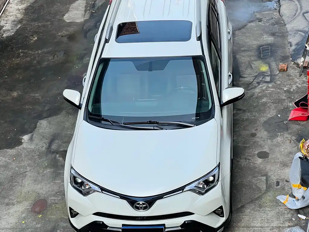 TOYOTA RAV4 RONGFANG