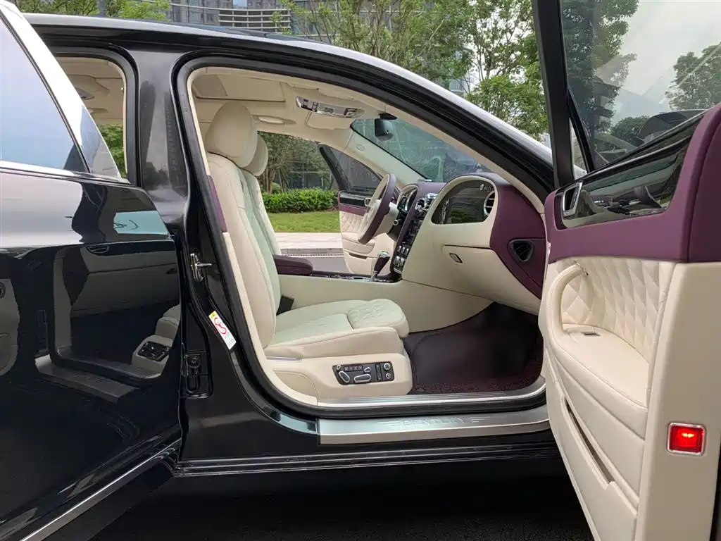 Bentley Flying Spur — фотографии объявления, Фото 13
