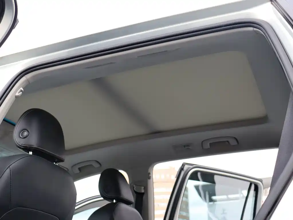 Volkswagen Tiguan L — миниатюра 11