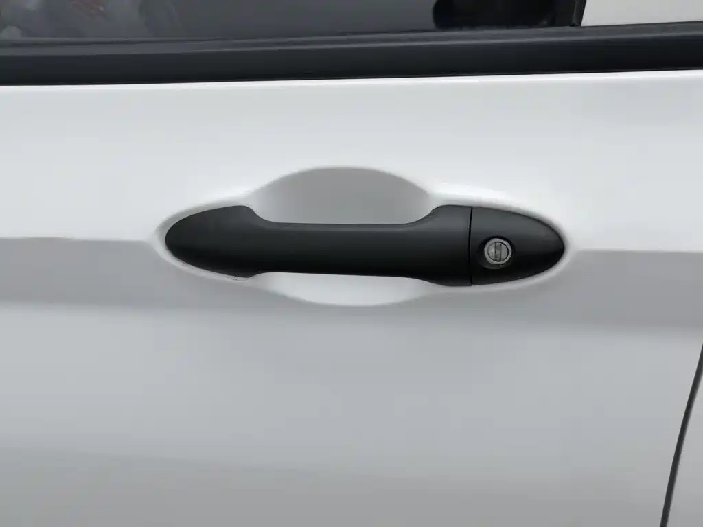Wuling Hongguang — миниатюра 18