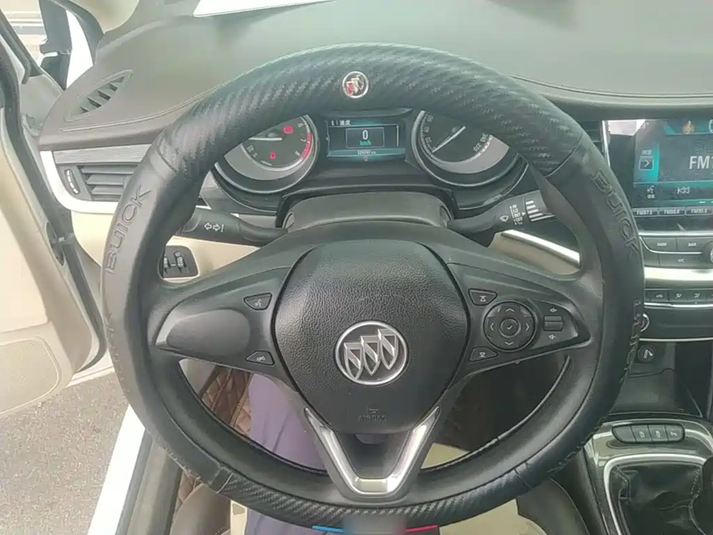 Buick Verano — миниатюра 11