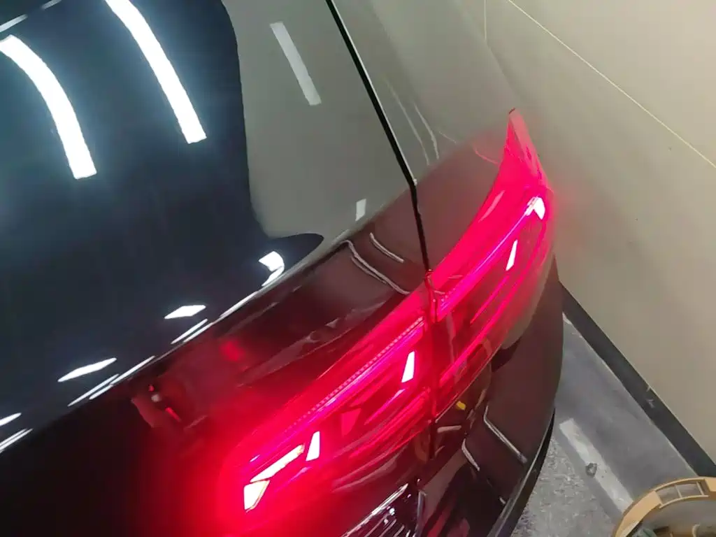 Volkswagen Magotan PHEV — миниатюра 8