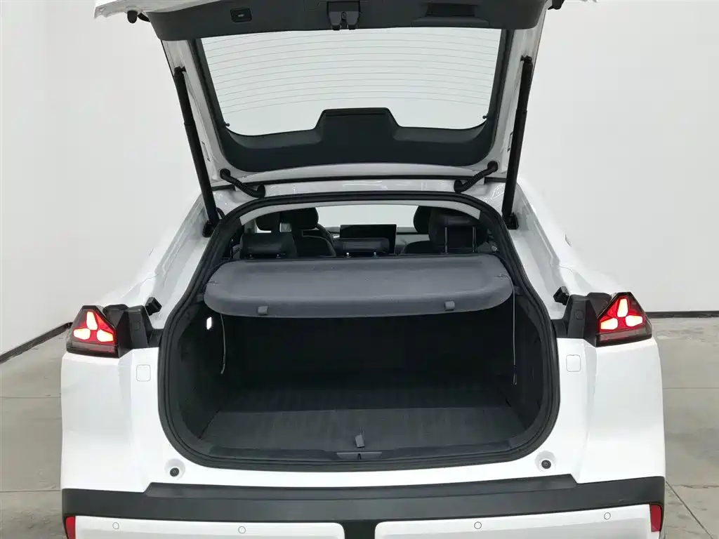 Changan Deepal DARK BLUE SL03