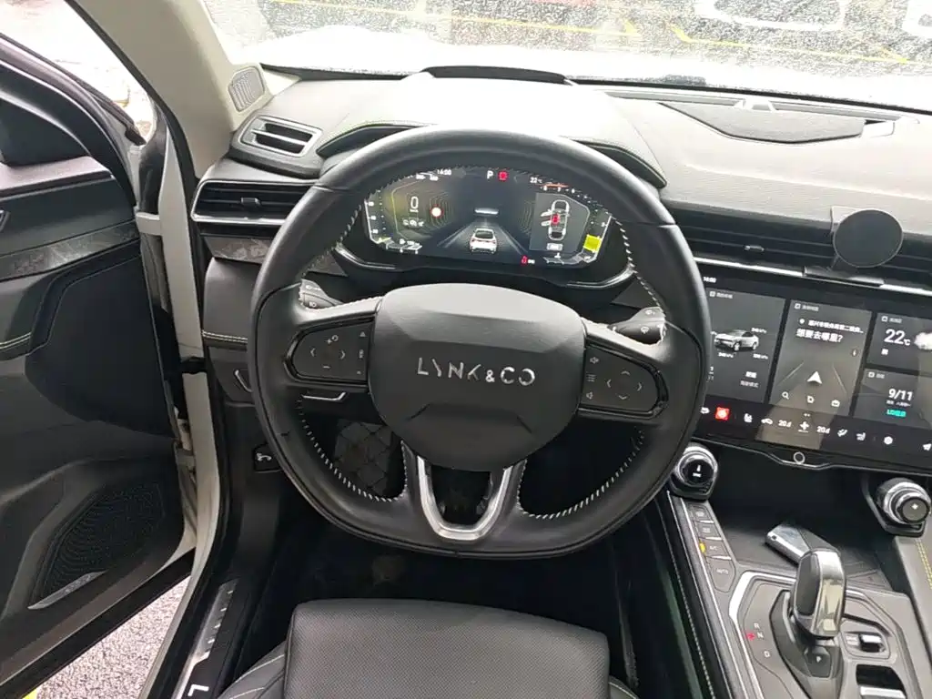 Lynk & Co 05 — миниатюра 11
