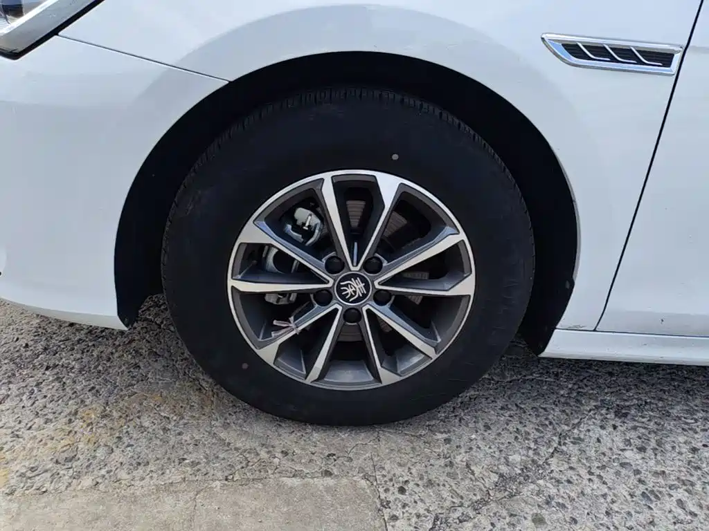 BYD Qin PLUS — миниатюра 23