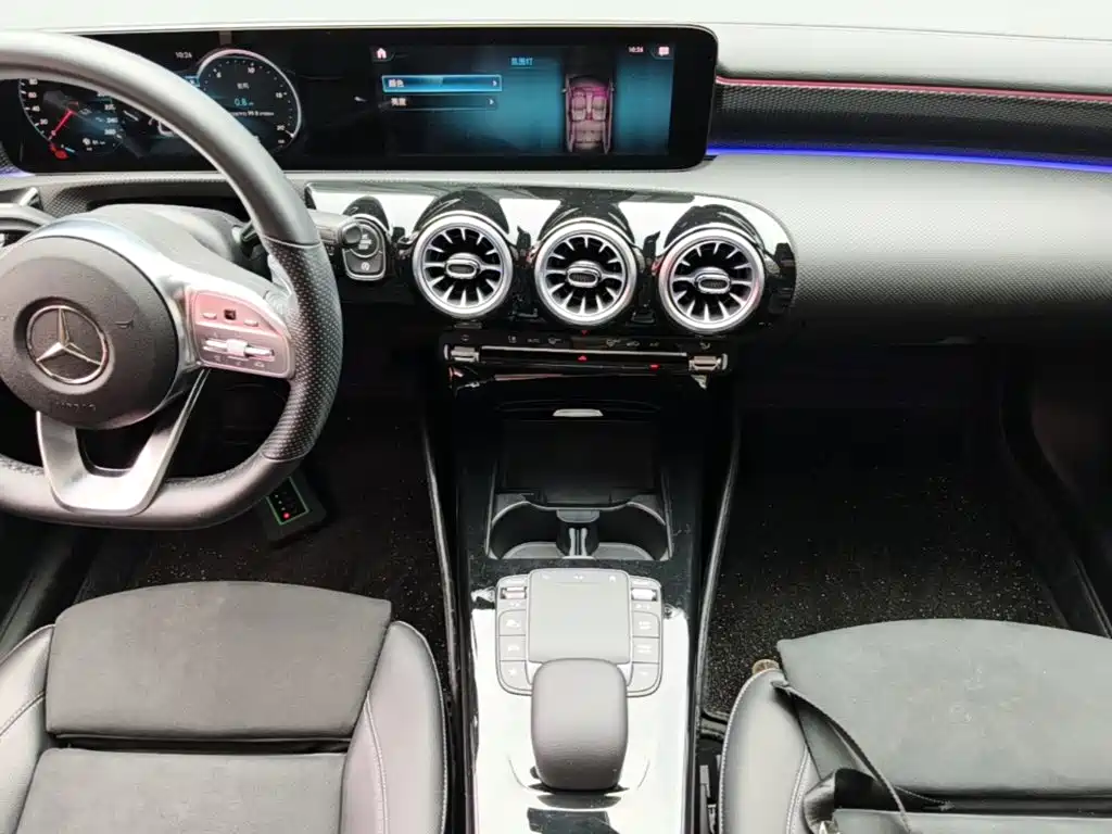 Mercedes-Benz A-Class — миниатюра 13