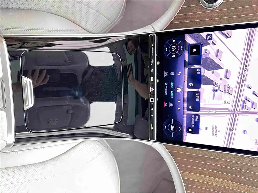 Mercedes-Benz EQE — миниатюра 14