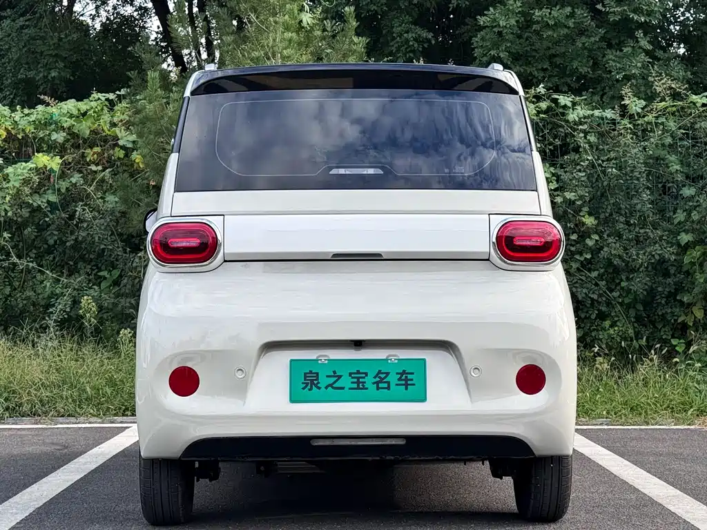 Wuling MINIEV — миниатюра 6