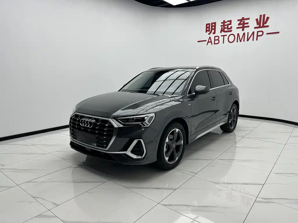 Audi Q3 2023 35 TFSI Fashion (1.4T)