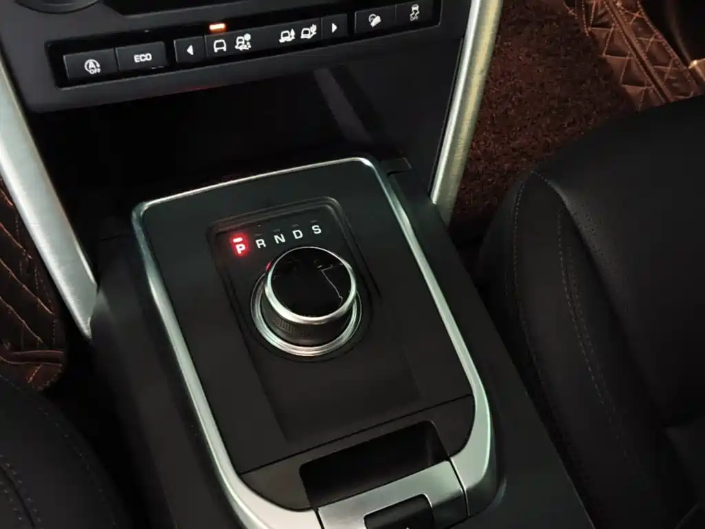 Land Rover Discovery Sport — миниатюра 14