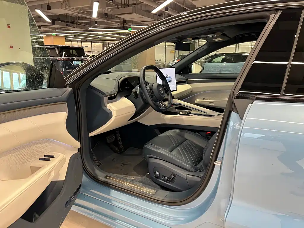 ZEEKR EXTREME KRYPTON 001