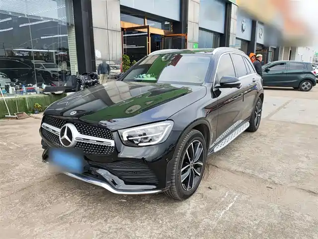 MERCEDES-BENZ GLC 2021