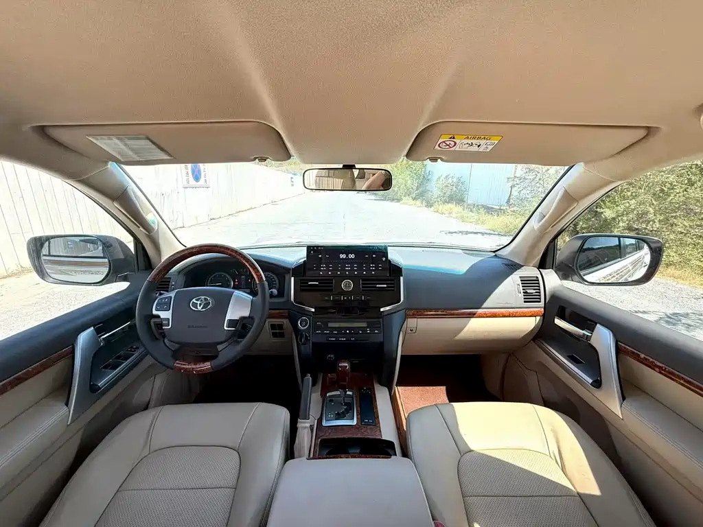 Toyota Land Cruiser — миниатюра 5