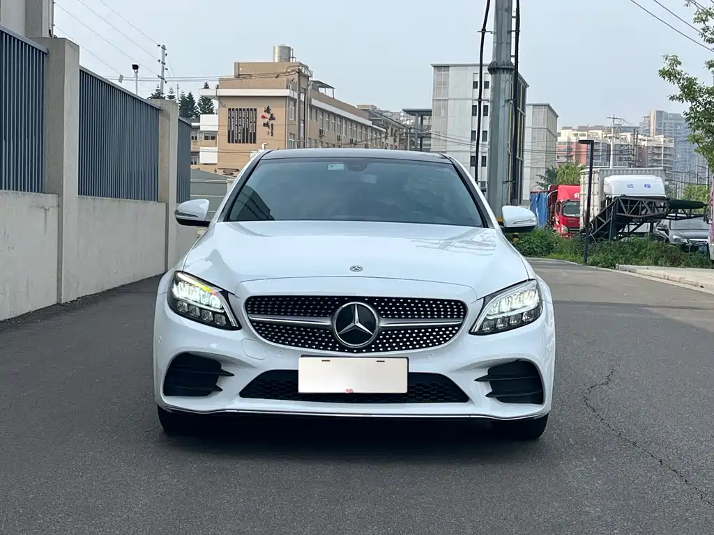 Mercedes-Benz C-Class — миниатюра 2