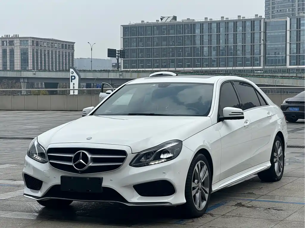 Mercedes-Benz E-Class 2015