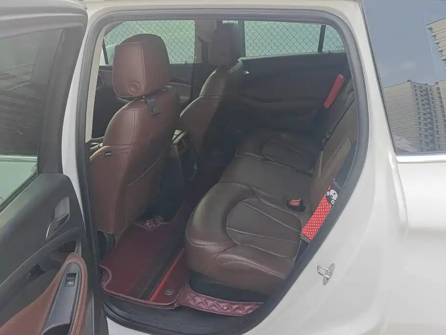 Buick Envision Plus — миниатюра 11