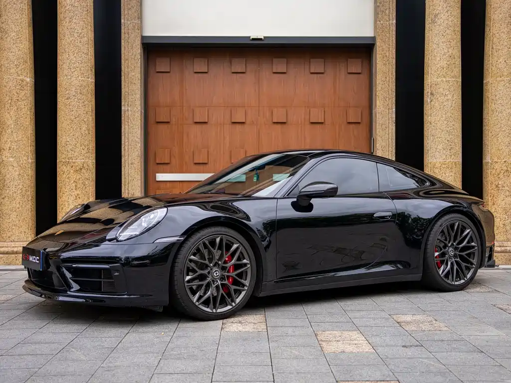 Porsche 911 2023