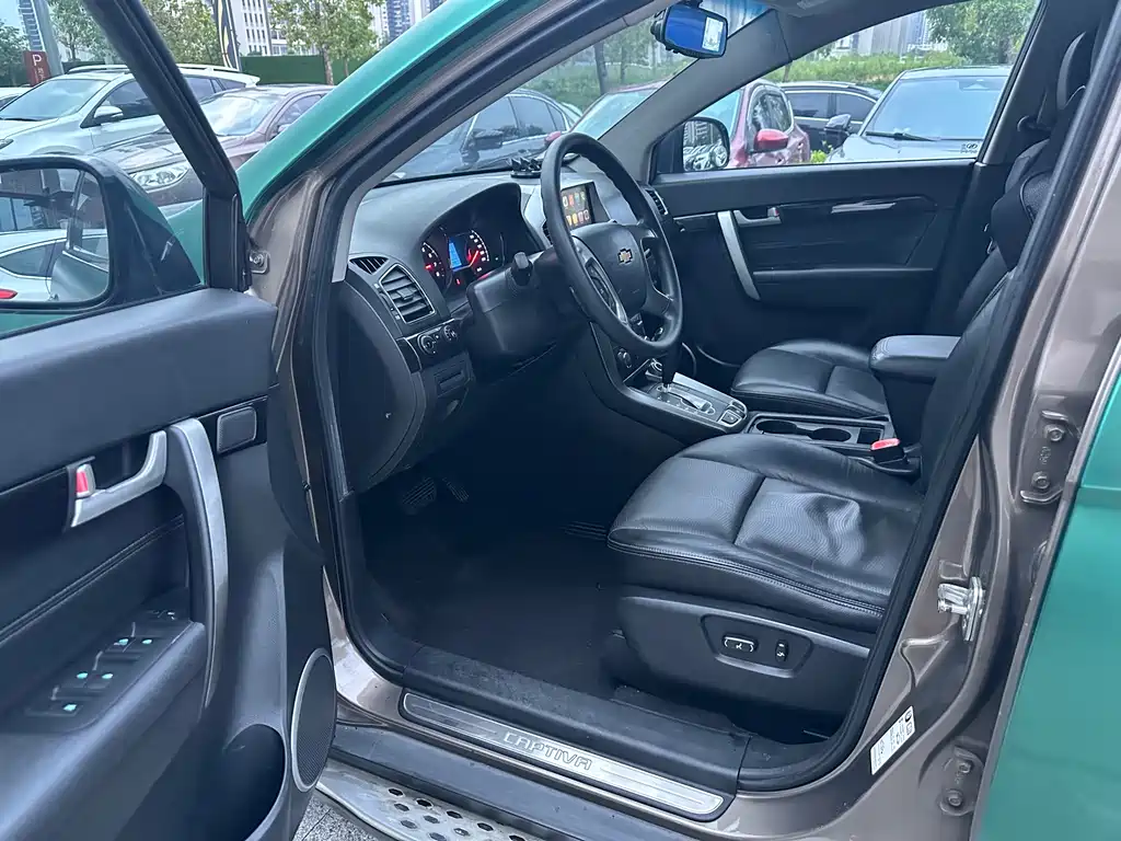 Chevrolet Captiva — миниатюра 4